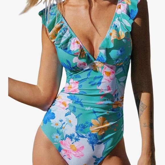 Women's Ruffled One Piece Swimsuit V Neck, NWT Small - Picture 1 of 3